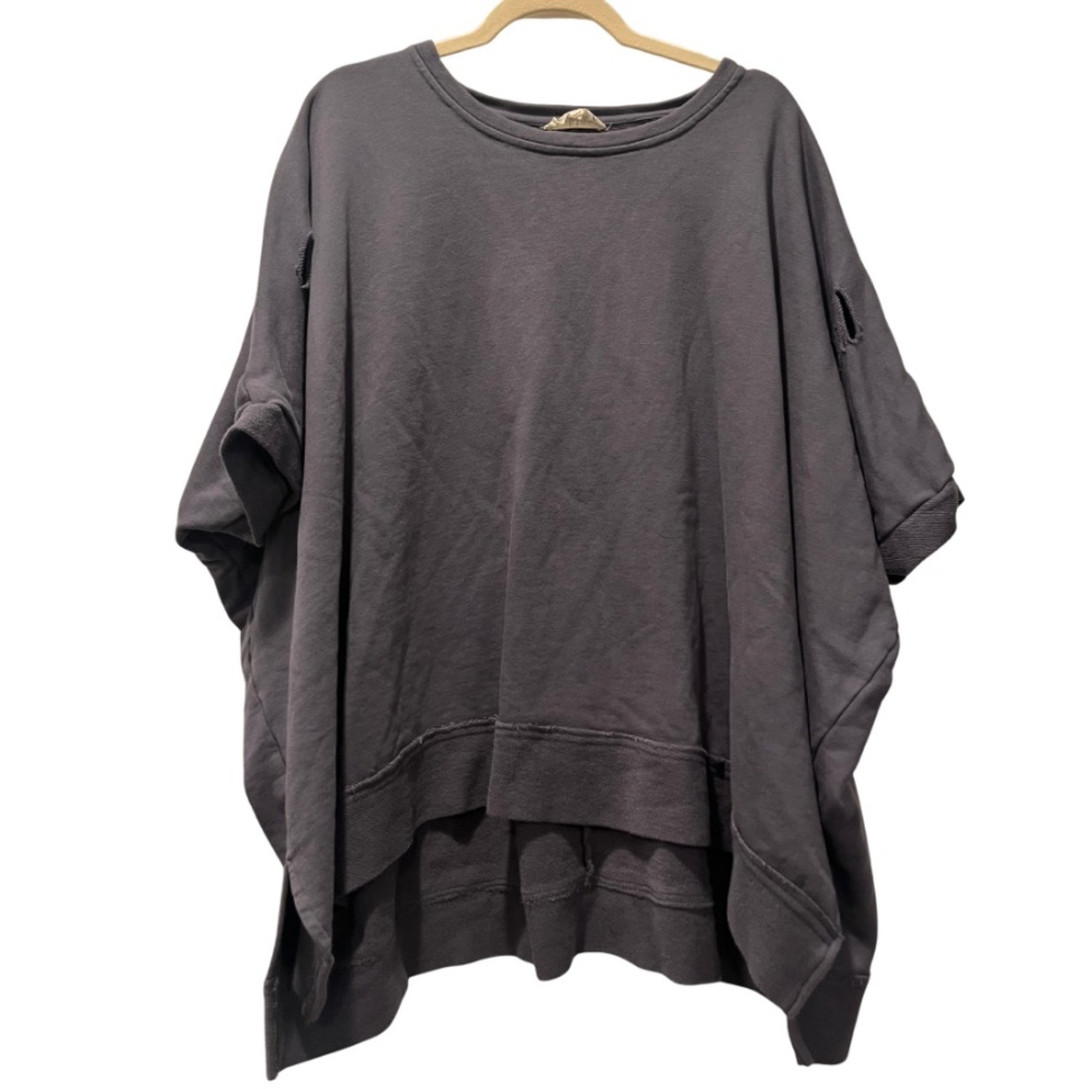 Peach Love oversized top navy size small